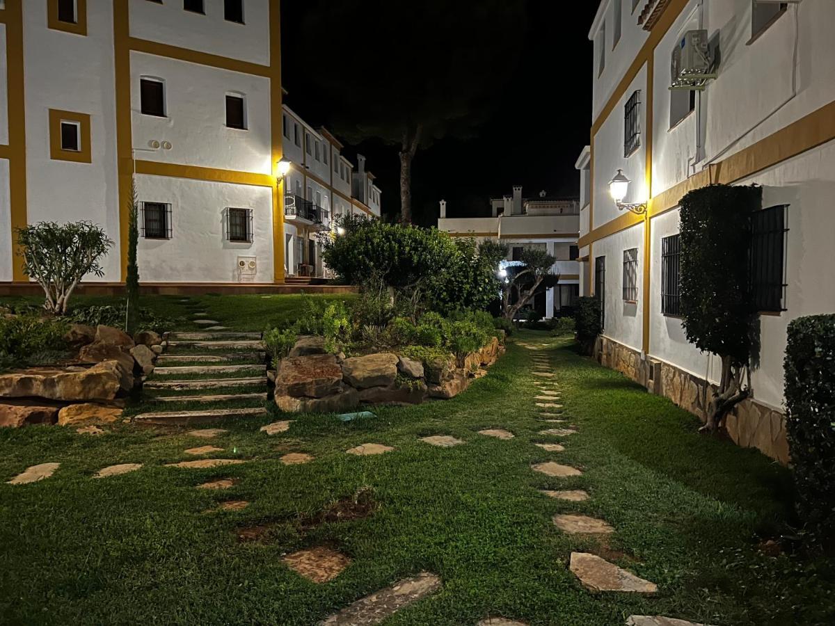 Ruhiges Eckreihenhaus Mit Pool In La Sella Zarzas One Denia Villa Pedreguer Exterior photo